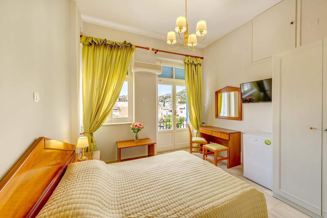 Hotel Halaris Ermoupoli Ngoại thất bức ảnh